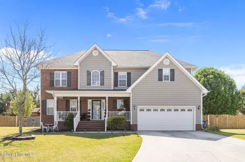 104 Autumn Cove Ct, Jacksonville, NC 28546