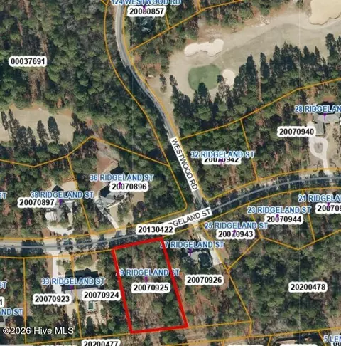 29 Ridgeland St, Pinehurst, NC 28374