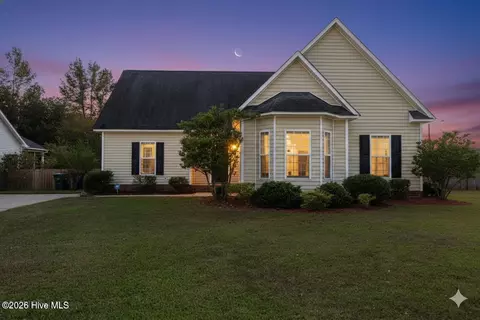 1013 Bristolmoor Dr, Winterville, NC 28590