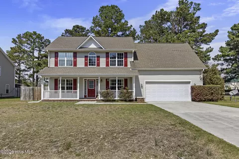 303 Kojack Ct, Richlands, NC 28574