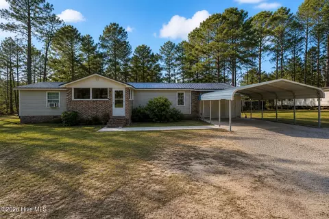 8801 Johns Mill Rd, Maxton, NC 28364