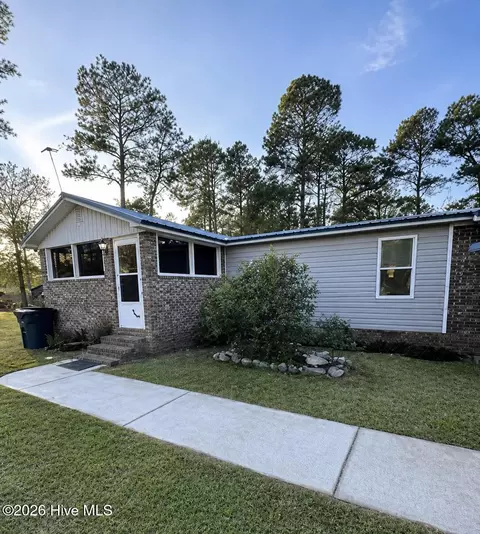 8801 Johns Mill Rd, Maxton, NC 28364 photo 10