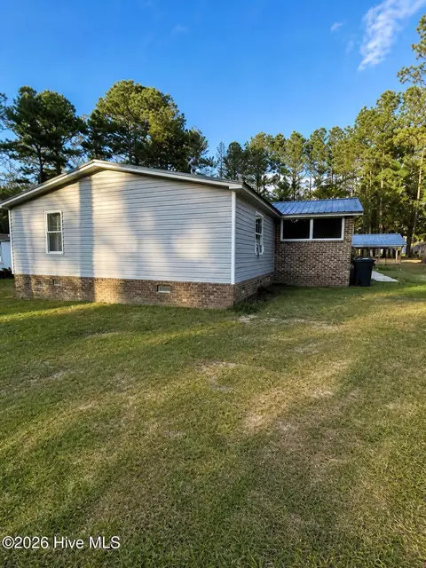 8801 Johns Mill Rd, Maxton, NC 28364 photo 3