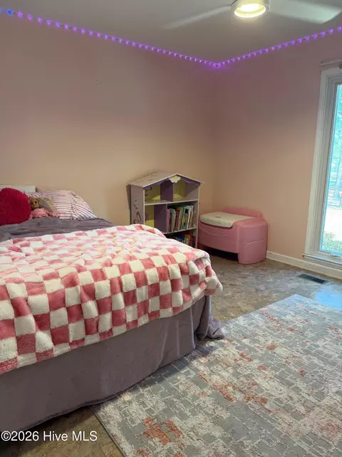 Bedroom - 380 W Denny Ave, Pinebluff, NC 28373 photo 4 of 6