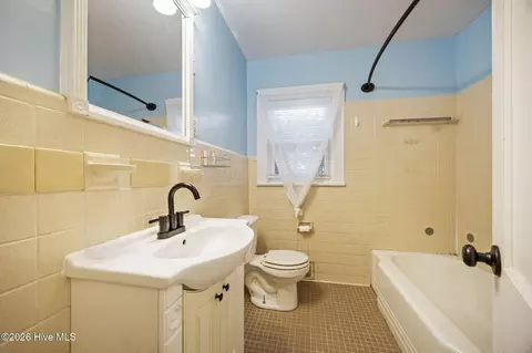 Bath - 333 Fifth St, Ayden, NC 28513 photo 1 of 3