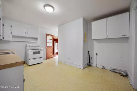 Kitchen - 333 Fifth St, Ayden, NC 28513 photo 4 of 4