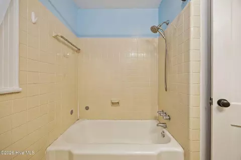 Bath - 333 Fifth St, Ayden, NC 28513 photo 2 of 3