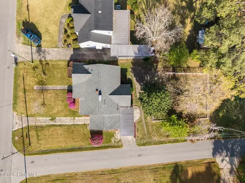 View/Area - 333 Fifth St, Ayden, NC 28513 photo 3 of 7