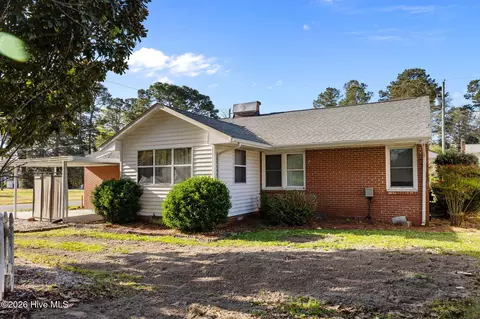 Exterior - 333 Fifth St, Ayden, NC 28513 photo 1 of 7