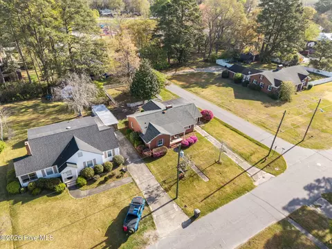View/Area - 333 Fifth St, Ayden, NC 28513 photo 1 of 7