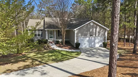 35 New Bedford Cir #9, Pinehurst, NC 28374