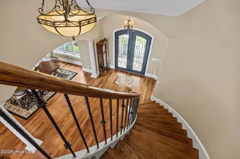 Entry Way - 121 Pamlico Ln, Chocowinity, NC 27817 photo 4 of 4