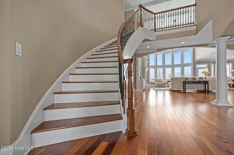 Entry Way - 121 Pamlico Ln, Chocowinity, NC 27817 photo 3 of 4
