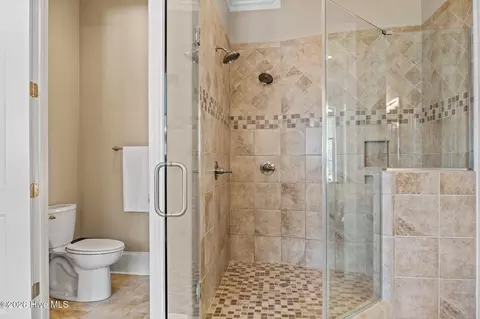 Bath - 121 Pamlico Ln, Chocowinity, NC 27817 photo 4 of 8
