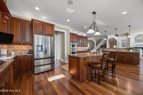 Kitchen - 121 Pamlico Ln, Chocowinity, NC 27817 photo 6 of 7