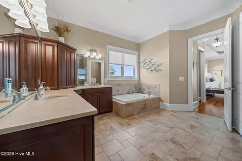 Bath - 121 Pamlico Ln, Chocowinity, NC 27817 photo 2 of 8