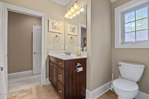 Bath - 121 Pamlico Ln, Chocowinity, NC 27817 photo 6 of 8