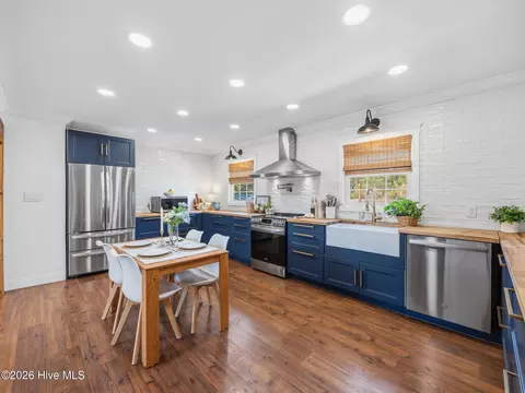 Kitchen - 209 Puller Dr, Jacksonville, NC 28540 photo 2 of 6