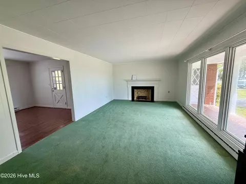 Living - 459 Shell Rd, Atlantic, NC 28511 photo 1 of 9