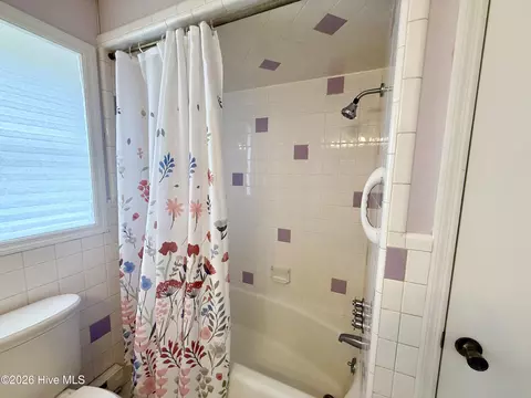 Bath - 459 Shell Rd, Atlantic, NC 28511 photo 1 of 4