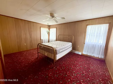 Bedroom - 459 Shell Rd, Atlantic, NC 28511 photo 2 of 7