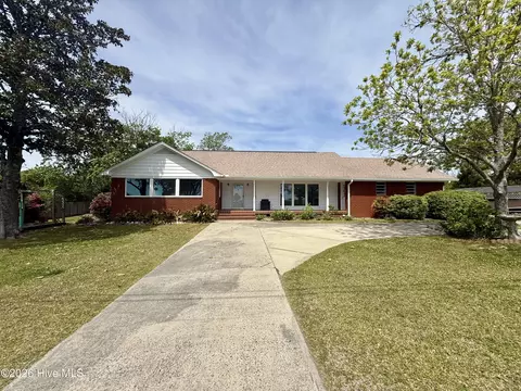 Exterior - 459 Shell Rd, Atlantic, NC 28511 photo 4 of 26