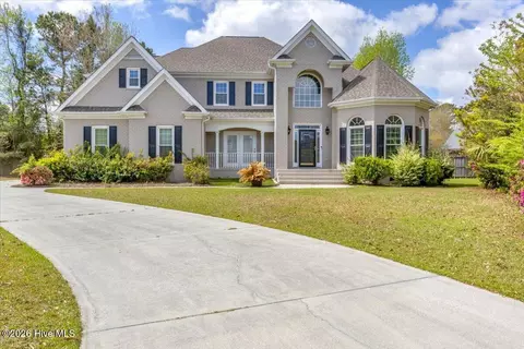 3556 Iris St, Wilmington, NC 28409