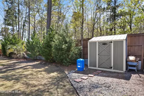 Exterior - 375 Canter Crest Rd, Hampstead, NC 28443 photo 14 of 17