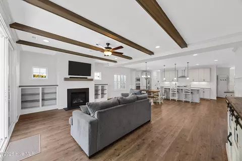 Living - 375 Canter Crest Rd, Hampstead, NC 28443 photo 3 of 3