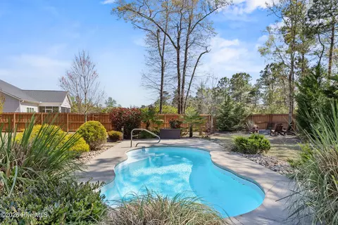 Exterior - 375 Canter Crest Rd, Hampstead, NC 28443 photo 10 of 17