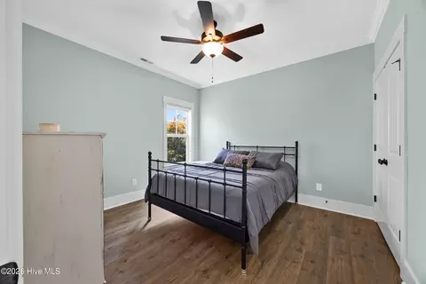 Bedroom - 375 Canter Crest Rd, Hampstead, NC 28443 photo 4 of 6