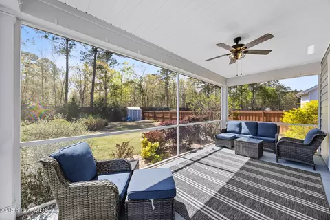 Exterior - 375 Canter Crest Rd, Hampstead, NC 28443 photo 5 of 17