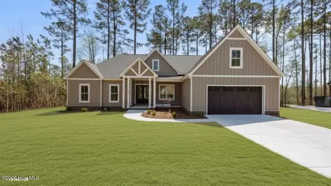 1001 Ecru Cir, New Bern, NC 28562