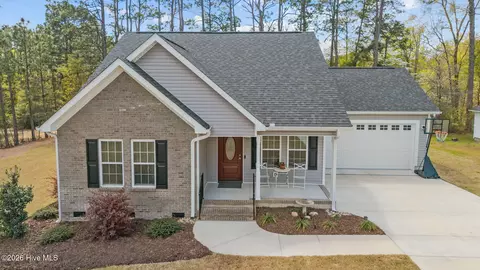 Exterior - 106 Walnut Ave, Hamlet, NC 28345 photo 6 of 9