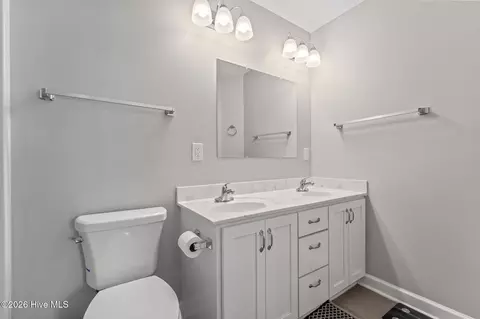 Bath - 106 Walnut Ave, Hamlet, NC 28345 photo 1 of 3