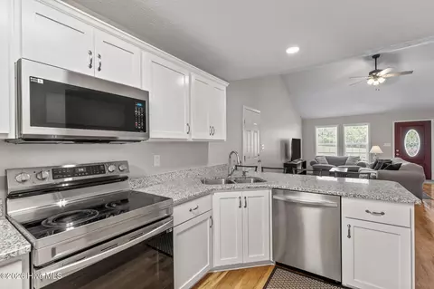 Kitchen - 106 Walnut Ave, Hamlet, NC 28345 photo 5 of 5