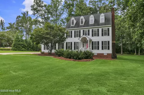 2811 Deerfield Ln N, Wilson, NC 27896