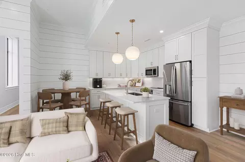 805 Mulberry St #106, Beaufort, NC 28516