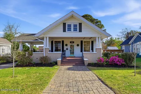 129 E Railroad St, La Grange, NC 28551