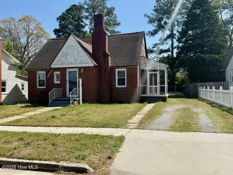 6683 E Wilson St, Fountain, NC 27829