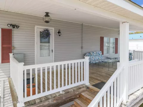 46 Riverview Dr, Chocowinity, NC 27817 photo 3