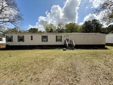 2430 Hines Farm Rd, Jacksonville, NC 28540