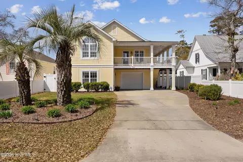 329 NE 59th St, Oak Island, NC 28465