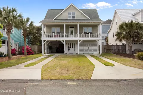 929 Salt Water Ln, Carolina Beach, NC 28428