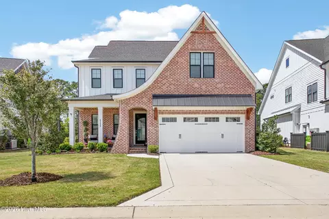 8229 Winding Creek Cir, Wilmington, NC 28411
