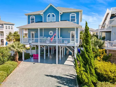 14 Private Dr, Ocean Isle Beach, NC 28469