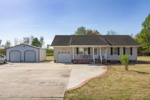 174 Dozier Rd, Moyock, NC 27958