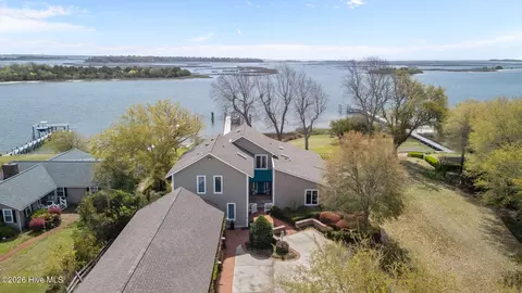500 Bynum Ln, Swansboro, NC 28584