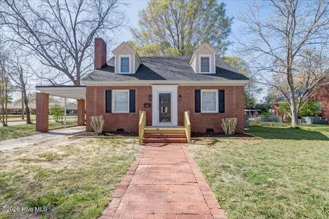 218 S West St, Ahoskie, NC 27910