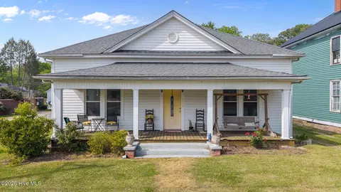 6090 Deans St, Bailey, NC 27807